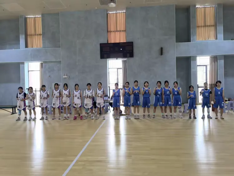 关于Scout迎来五赛季出色发挥，MAD观众热烈欢呼！的信息