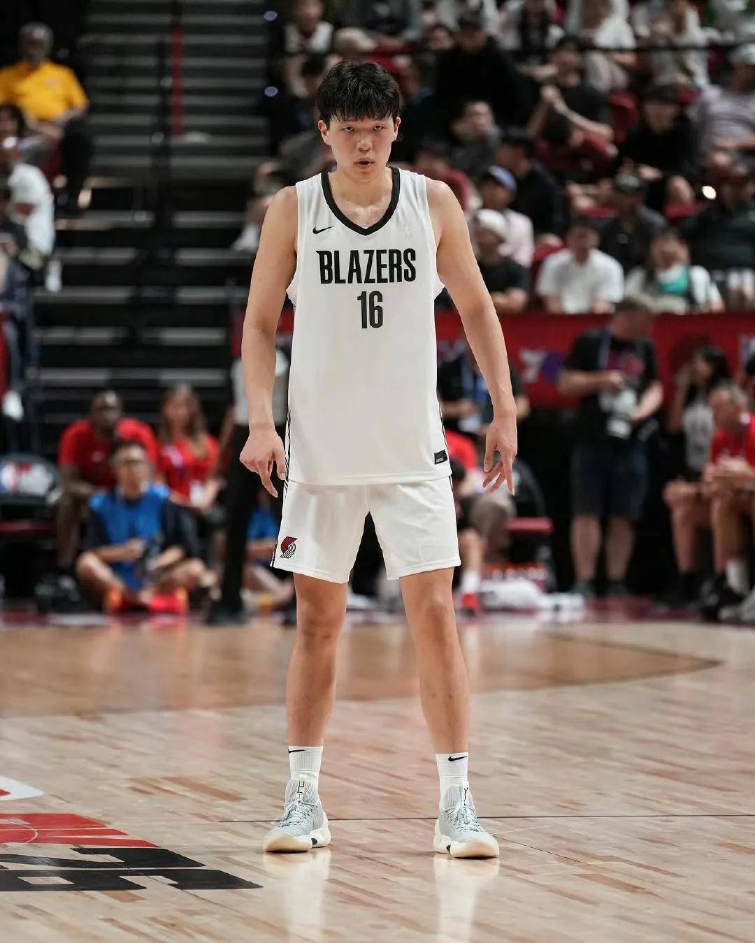 包含波特兰开拓者发布备战花絮，冲刺阶段主帅复盘，NBA季后赛任务艰巨，训练强度明显提升的词条-开云网页版