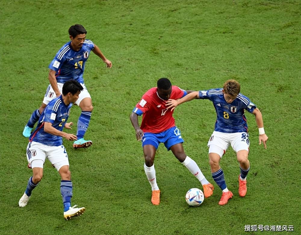 今夜社区盾焦点战，门兴格拉德巴赫刷新队史纪录，话题不断，轮换策略成焦点(沃尔夫斯堡vs门兴格拉德巴赫)-开云网站入口