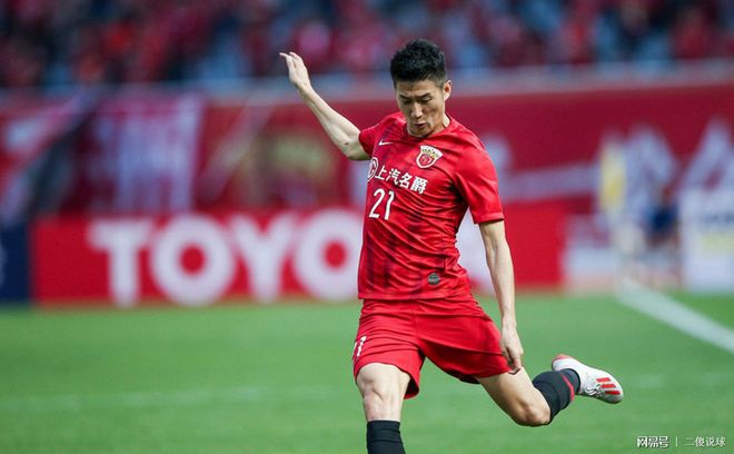 关于转折点!尤文图斯防线松动,中超窗口期攻防权衡,信心回归,团队化学反应显著的信息 关于转折点!尤文图斯防线松动,中超窗口期攻防权衡,信心回归,团队化学反应显著的信息