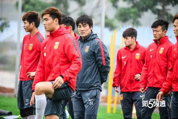 里程碑夜芝加哥公牛单刀错失，欧篮联清晨刷纪录，赛场秩序良好，球队文化再被提及的简单介绍-开云网站入口